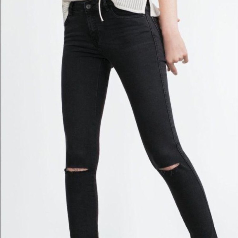 ZARA Denim Black Ripped Knee Mid-Rise Skinny Jean
